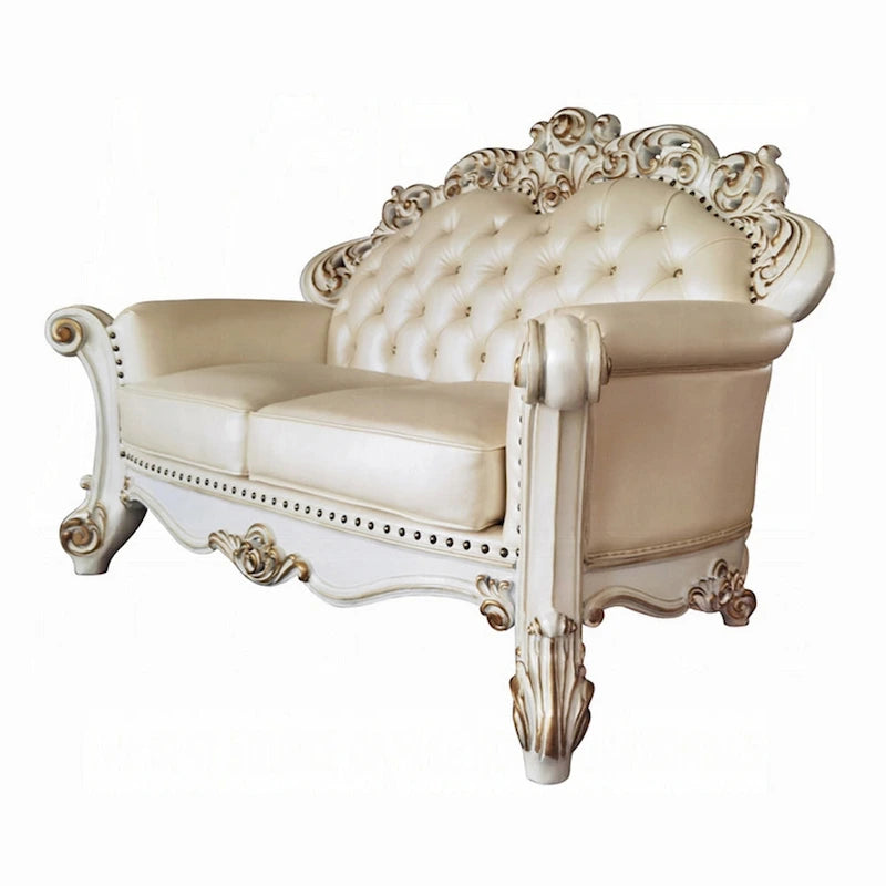 Causeuse Antoine, sculptée, similicuir couleur champagne, blanc perle 70 pouces